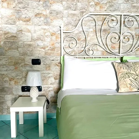 Casa Tigea Guest house *