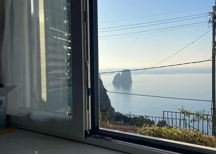 Essence One By Sweet 4*