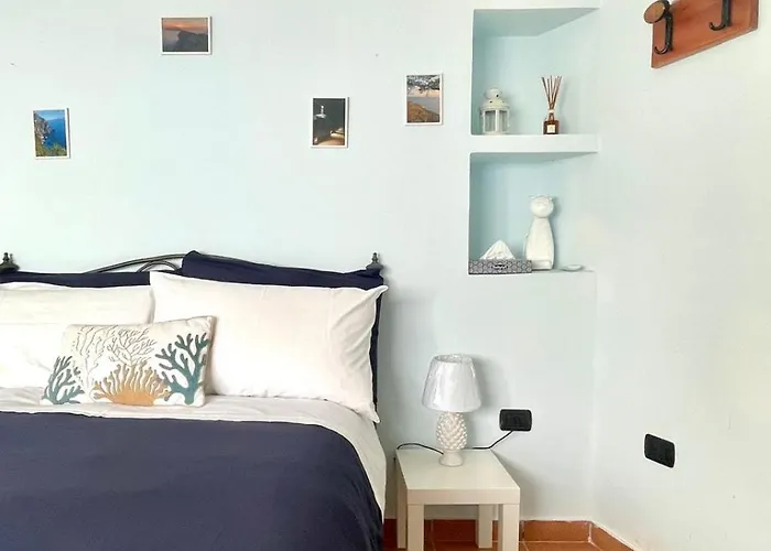 Pensión Essence One By Sweet Capri